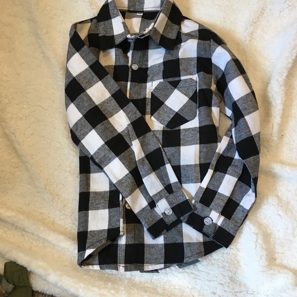 Button down flannel - Picture 2 of 2